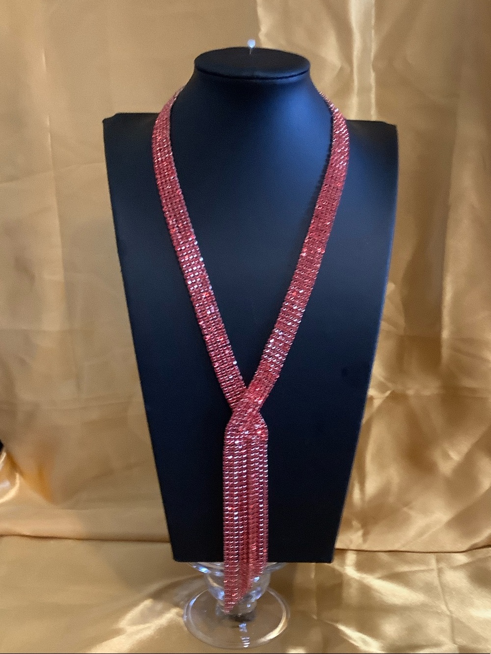 Elegant red Crystal Rhinestone necklace